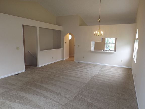 3rd image of 1528 Coldwater Dr
