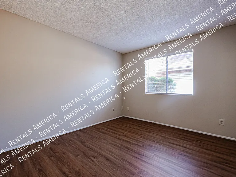 2466 W Onza Ave — Photo 24