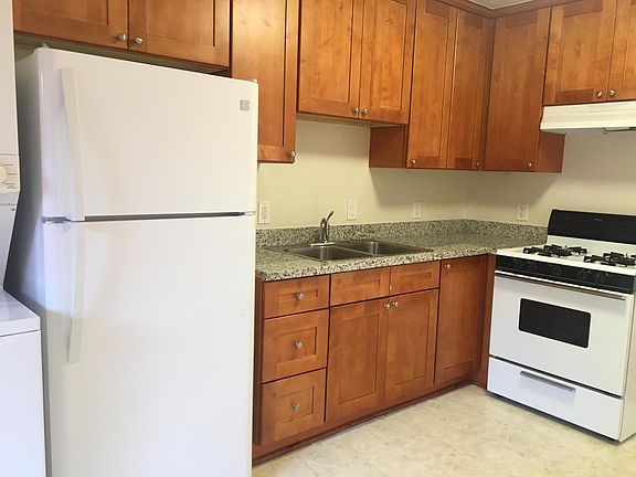 5th image of 502 Easy St #C