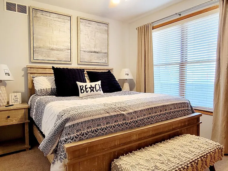 213 S Okoboji Grove Rd #D101 — Photo 15