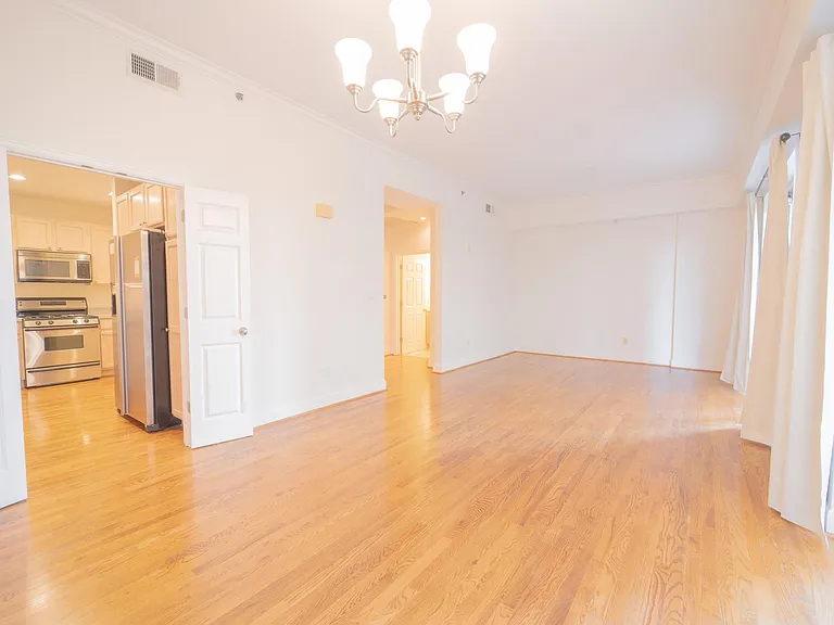 2520 Robinhood St #505 — Photo 15