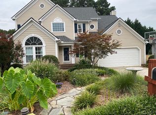 102 Springberry Ct, Cary, NC 27518