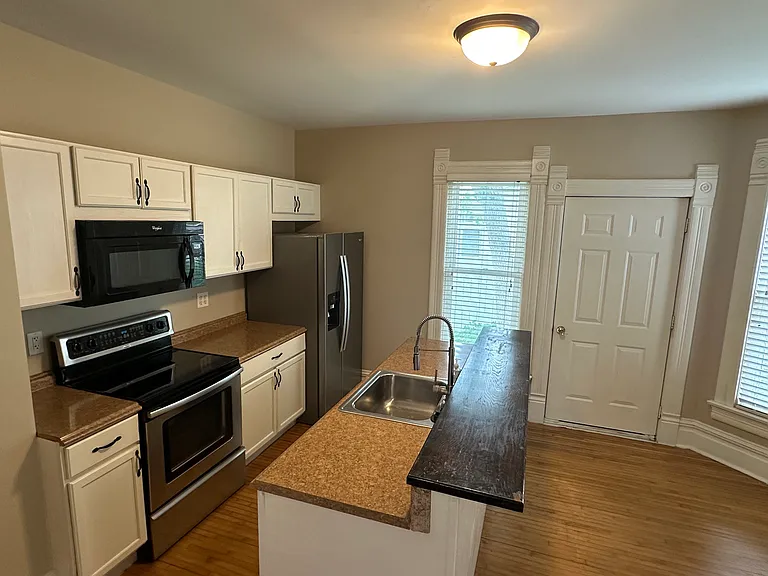 718 Milton Ave — Photo 15