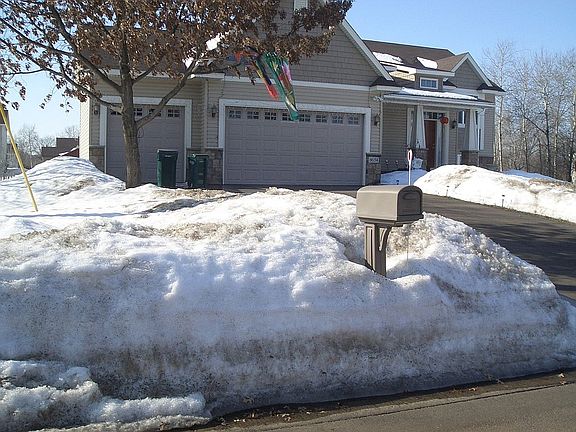 2nd image of 8634 Edison St NE