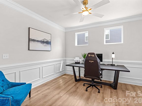 4th image of 116 Summerhill Dr