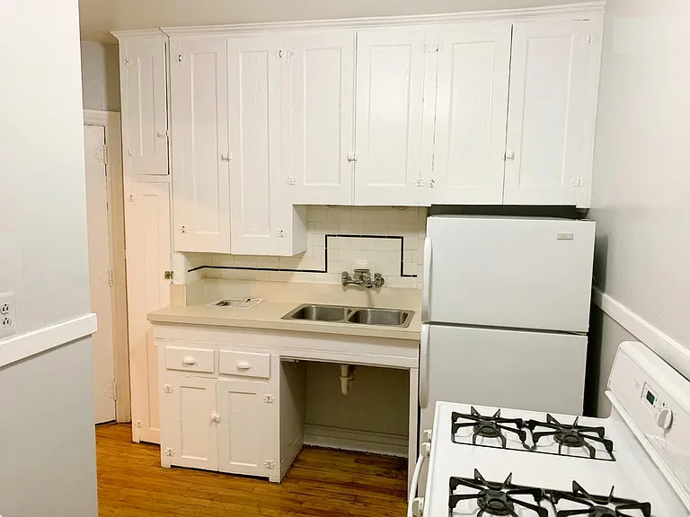 404 Virginia Ave #3 — Photo 4