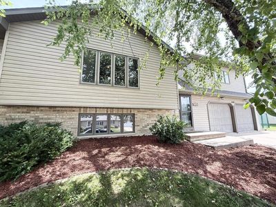 1545 West Golf Drive, Platteville, WI, 53818