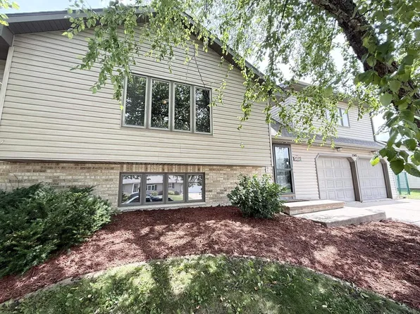 1545 West Golf Drive, Platteville, WI 53818