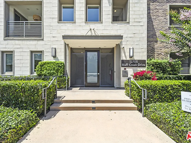 12705 Bluff Creek Dr #3 — Photo 23