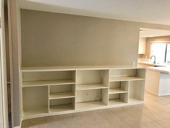 5th image of 804 Calle Las Colinas