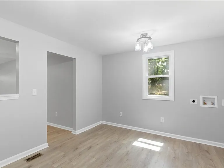 6815 Marshall Rd — Photo 9