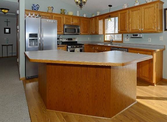 4th image of 38463 Coventry Dr
