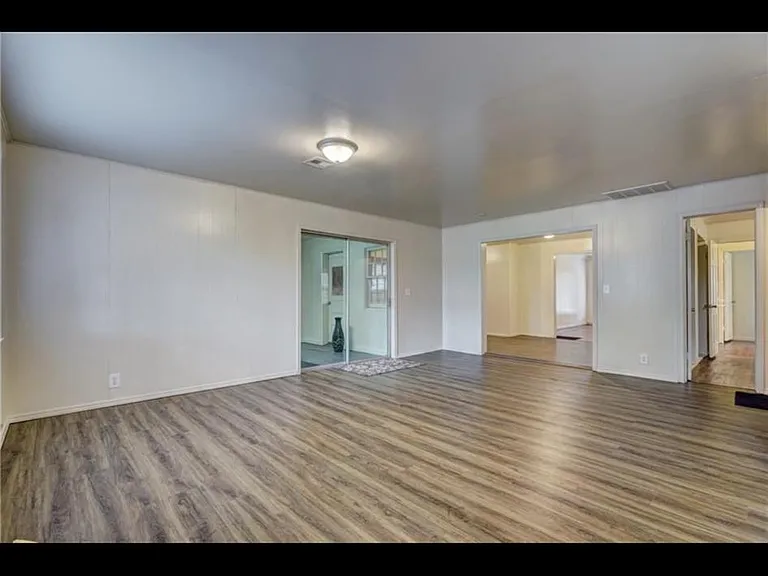 3008 NW 28th St #3008 — Photo 7