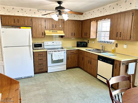 5th image of 3810 Circlewood Ct