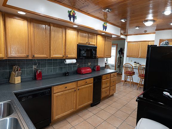 5th image of 9316 N Steinbarger Lake Dr
