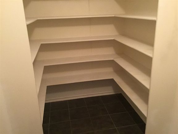 5th image of 6407 Beech Trail Dr