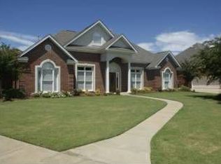 8624 Huntingdon Ridge Ln, Montgomery, AL 36117