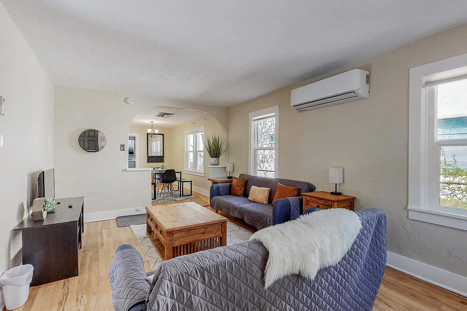 3 bed, 1300 sqft, $2,600 — Photo 4