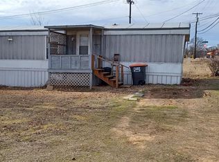 1611 W School St, Ozark, AR 72949