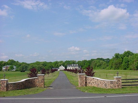 Go to www.172DreamEstate.com