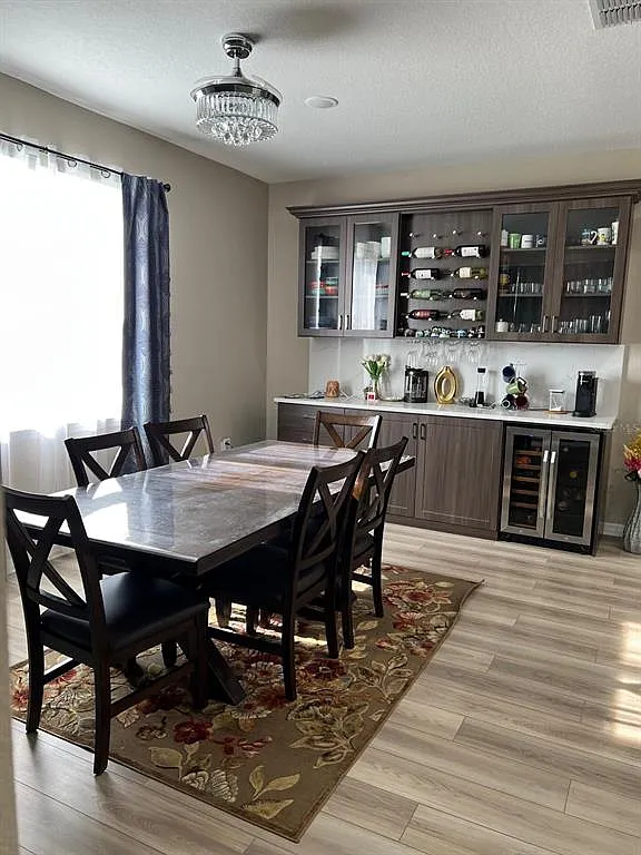 5 bed, 4.5 bath, 3416 sqft, $3,300 — Photo 2