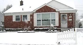 1st image of 29664 Rosslyn Ave