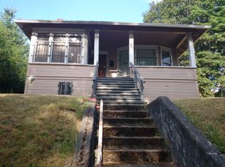 945 22nd Ave, Seattle, WA 98122