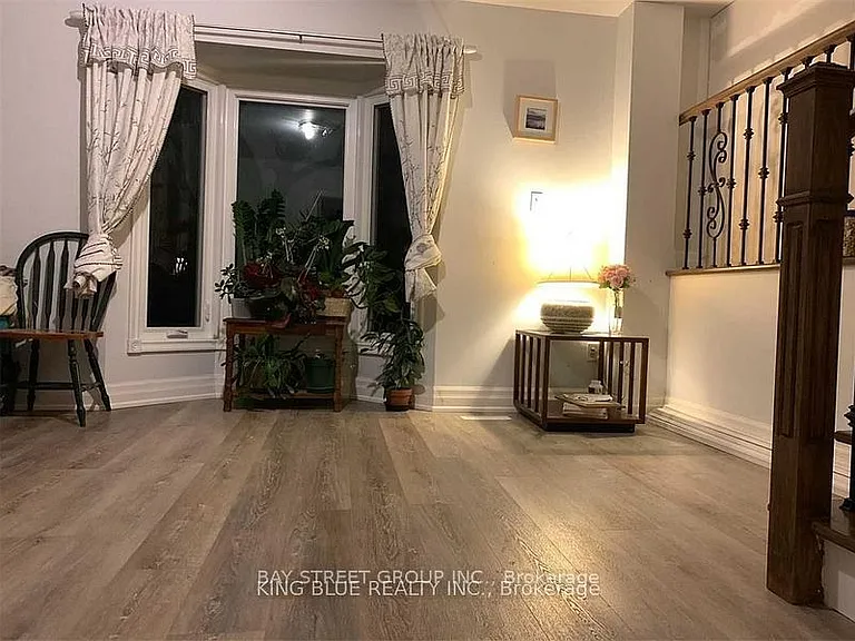 26 Deepdale Dr #BASEMENT — Photo 2