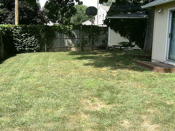 2nd image of 6642 Pinkney St