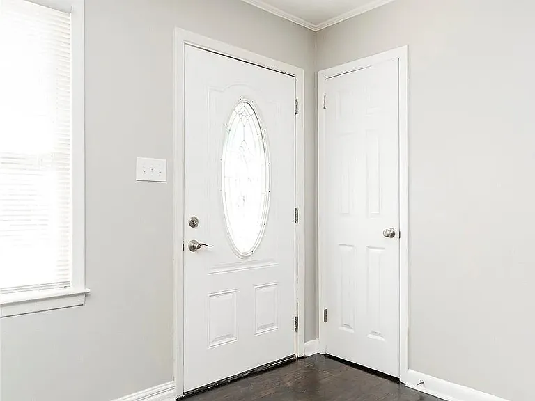 1313 Greenbriar St — Photo 10