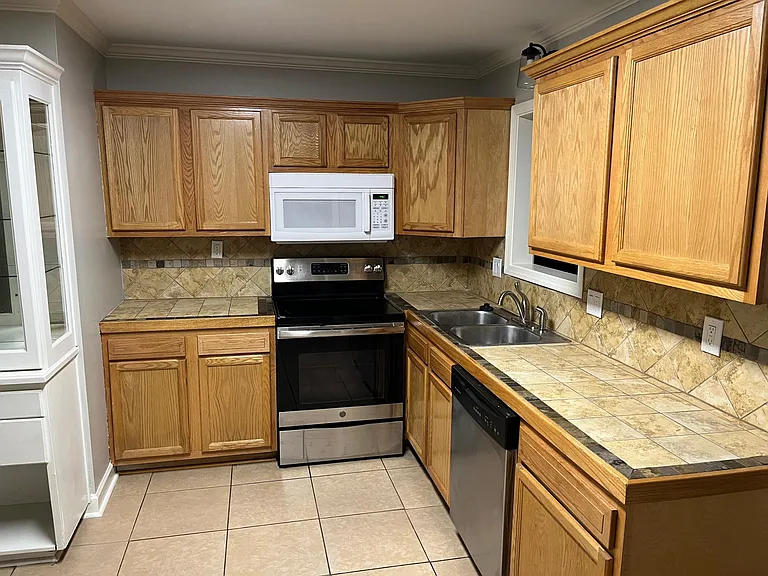209 Rita Dr — Photo 7