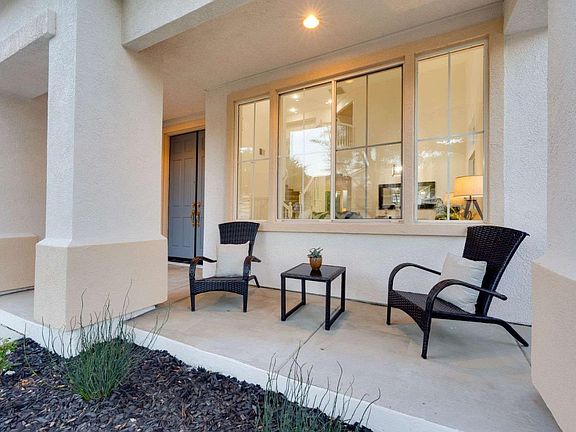 3rd image of 1296 Mayberry Ln