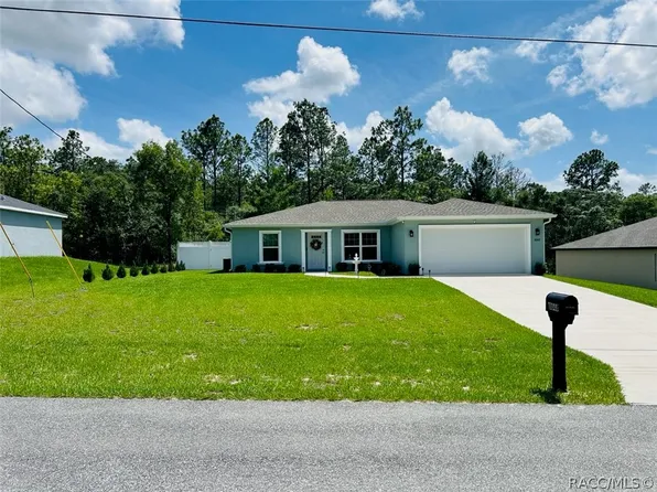 8848 N Paradisea Dr, Citrus Springs, FL 34433