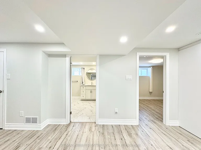 173 Norfolk Ave — Photo 31