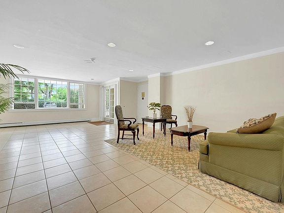 2nd image of 2 Consulate Dr APT 4C