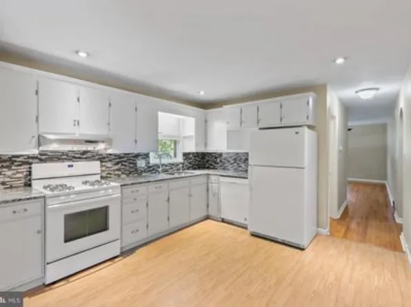 25 Glenwood Ave #A, Pennsville, NJ 08070