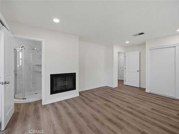 4th image of 104 N Atlantic Blvd #A