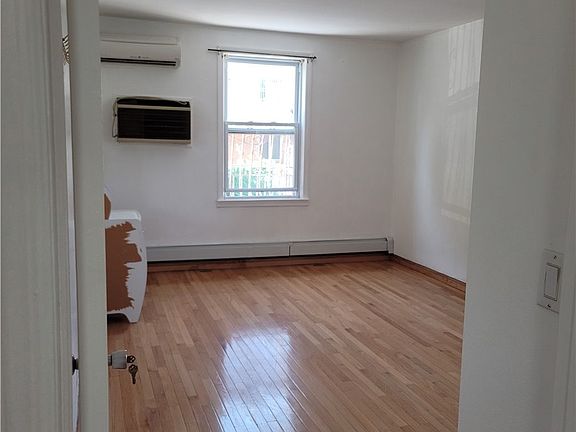 5th image of 132-26 58th Ave #2