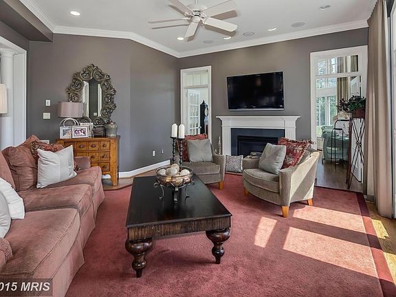 4th image of 22955 Lois Ln