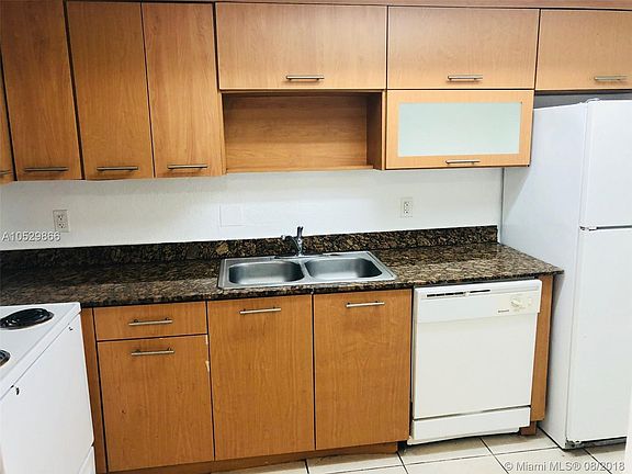 2nd image of 13700 NE 6th Ave APT 213
