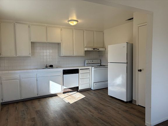 2nd image of 4253 N Bengston Ave #855