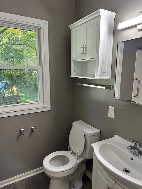 2 bed, $1,000 — Photo 4