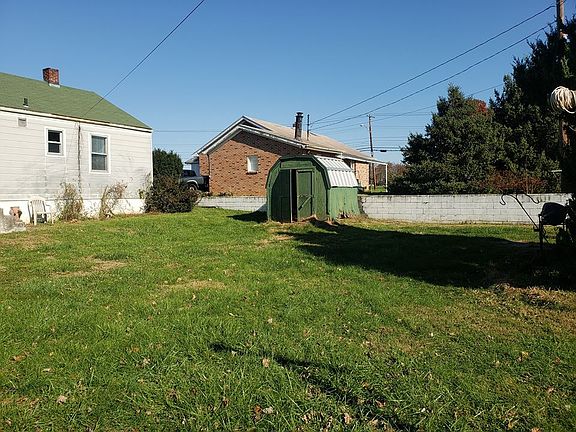 Rear view with shed