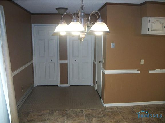 5th image of 53 Adams Dr