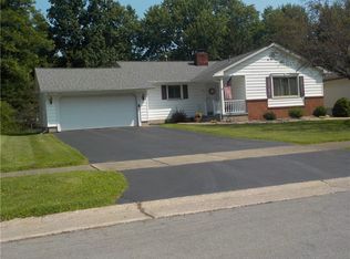 35 Sannita Dr, Rochester, NY 14626