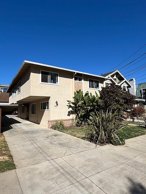 4 Unit Building