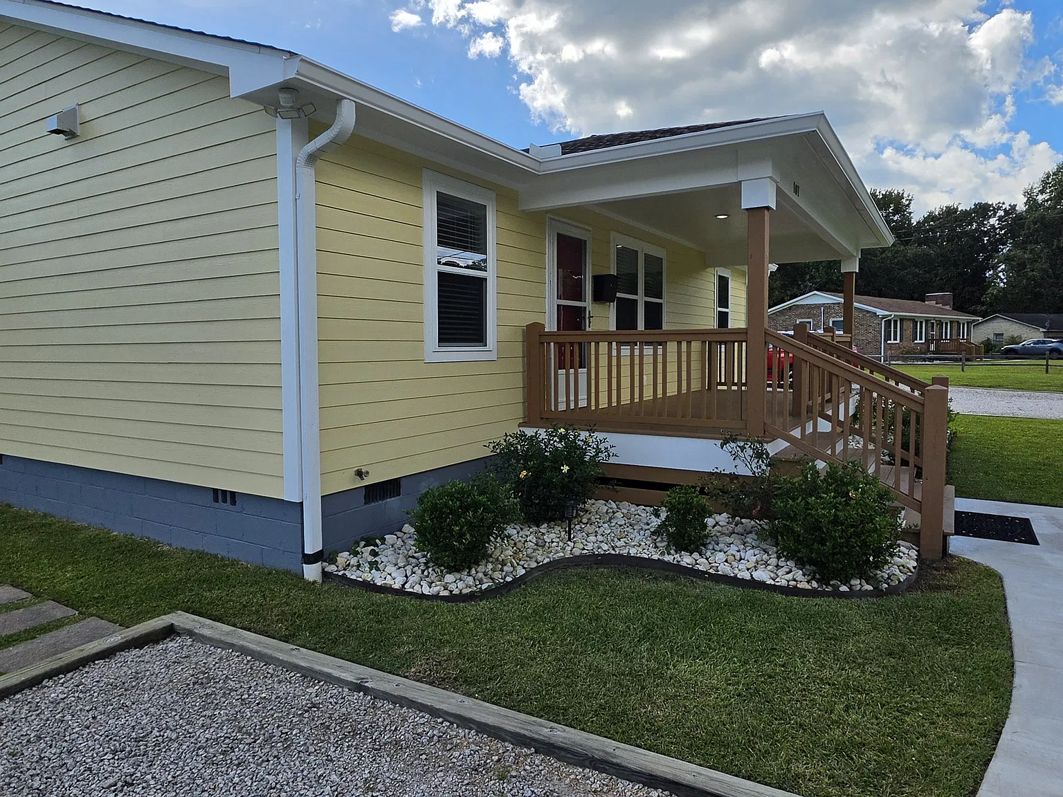 107 Oakwood Drive — Photo 4