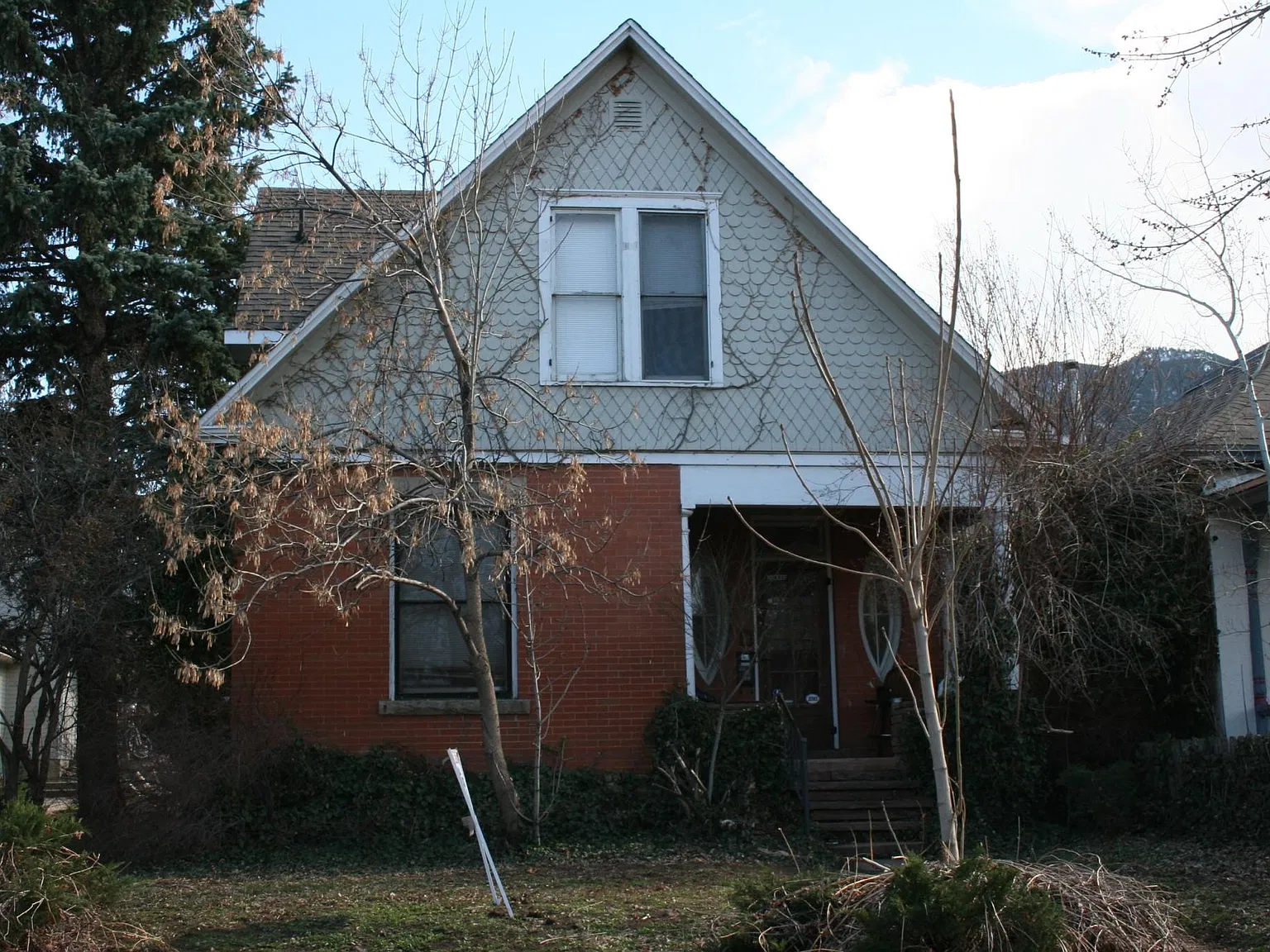 4 bed, 1670 sqft, $6,900 — Photo 1
