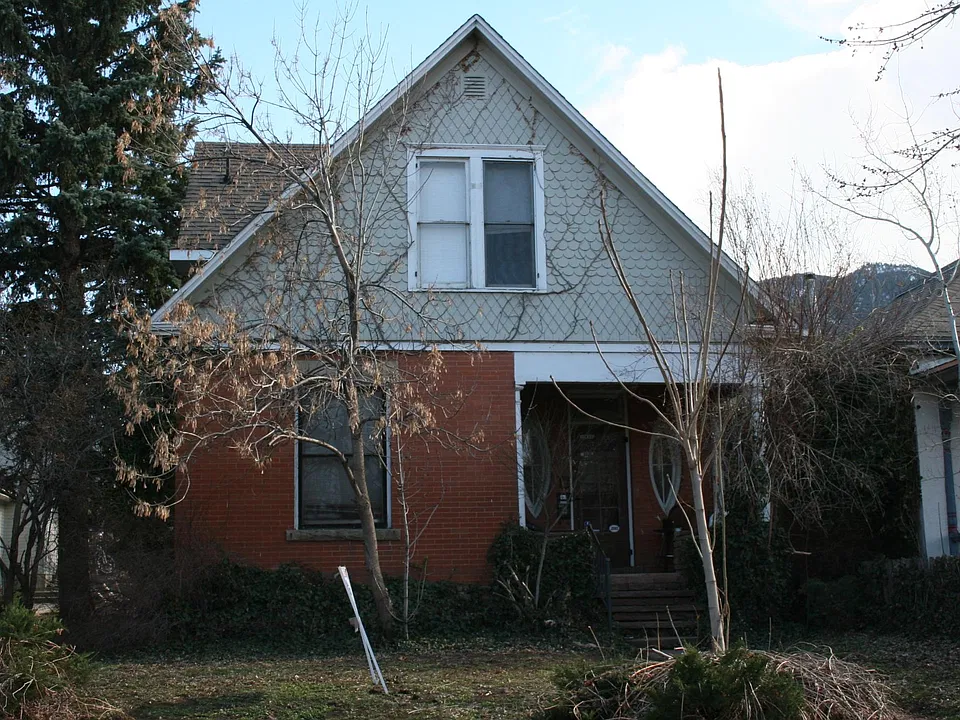 720 Marine St