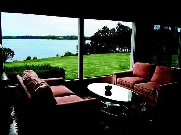 Open concept vast beautiful  panoramic views